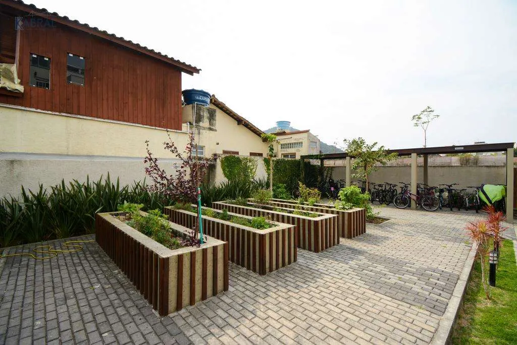Furnished 81 m² apartment with 3 bedrooms and a suite — photo 10