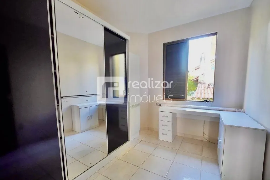 Apartamento de 3 dormitorios con balcón y 100 m² — photo 16