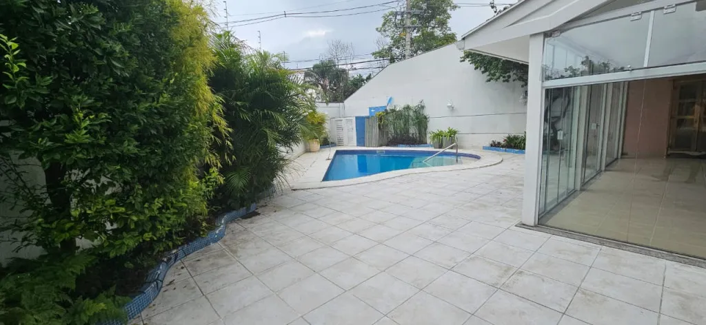 Duplex house for rent with 4 bedrooms and 5 bathrooms — photo 49