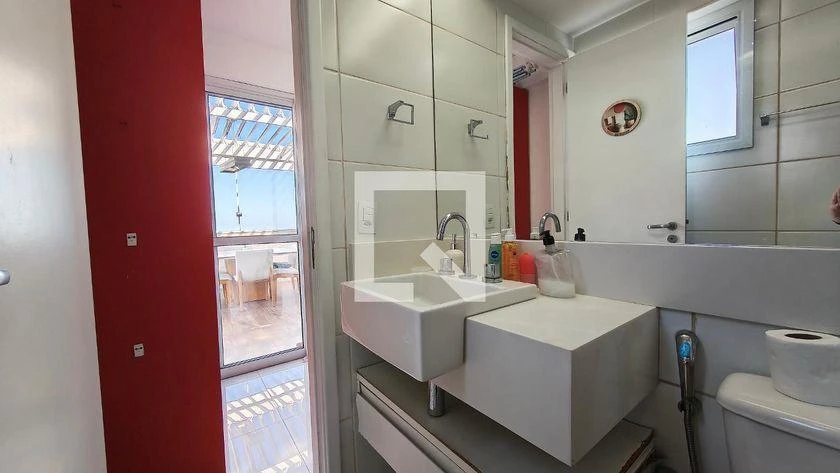Home office in a 4-bedroom apartment, 200 m²