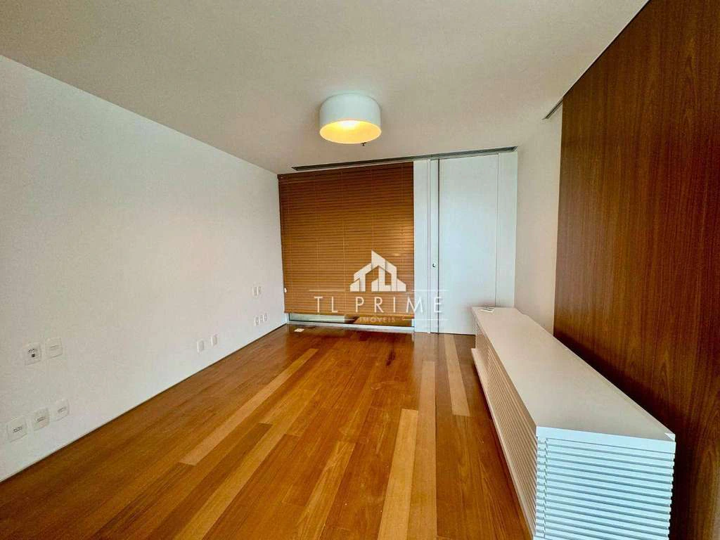 Furnished 1-bedroom apartment with an enclosed balcony — photo 5