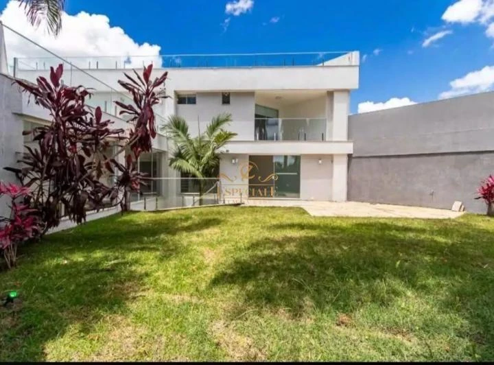 674 m² unfurnished house with 3 ensuite bedrooms and balcony — photo 3