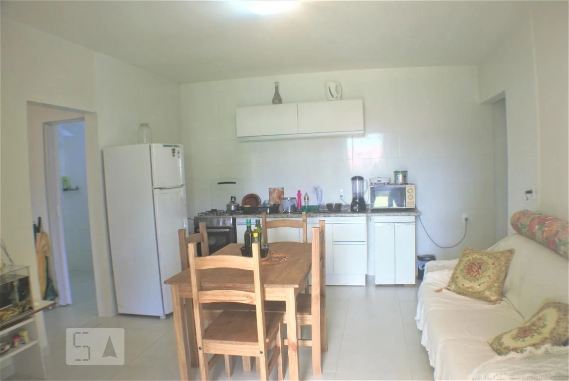 3-bedroom house with a garden in Florianópolis — photo 2