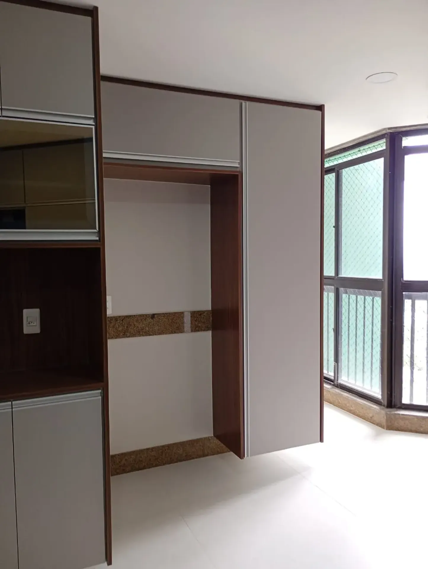 3-bedroom apartment with floor-to-ceiling windows — photo 39