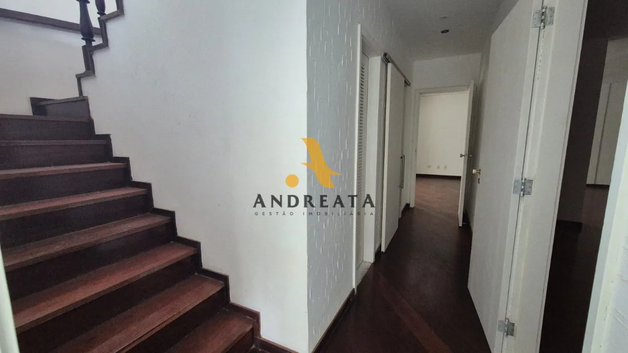 Unfurnished house with 5 bedrooms and 647 m² balcony — photo 24