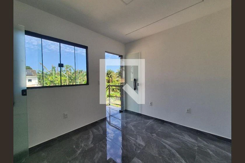 House, 400 m², with a washing machine — photo 25