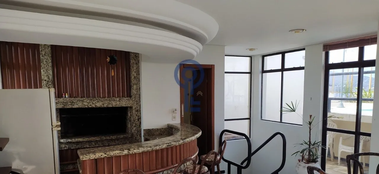 Furnished duplex penthouse with 3 bedrooms, 220 m² — photo 4