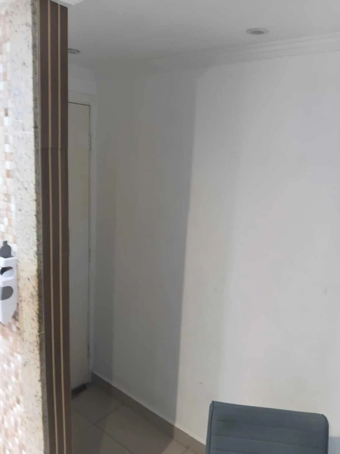 Apartamento amueblado de 2 dormitorios con ducha de vidrio — photo 35