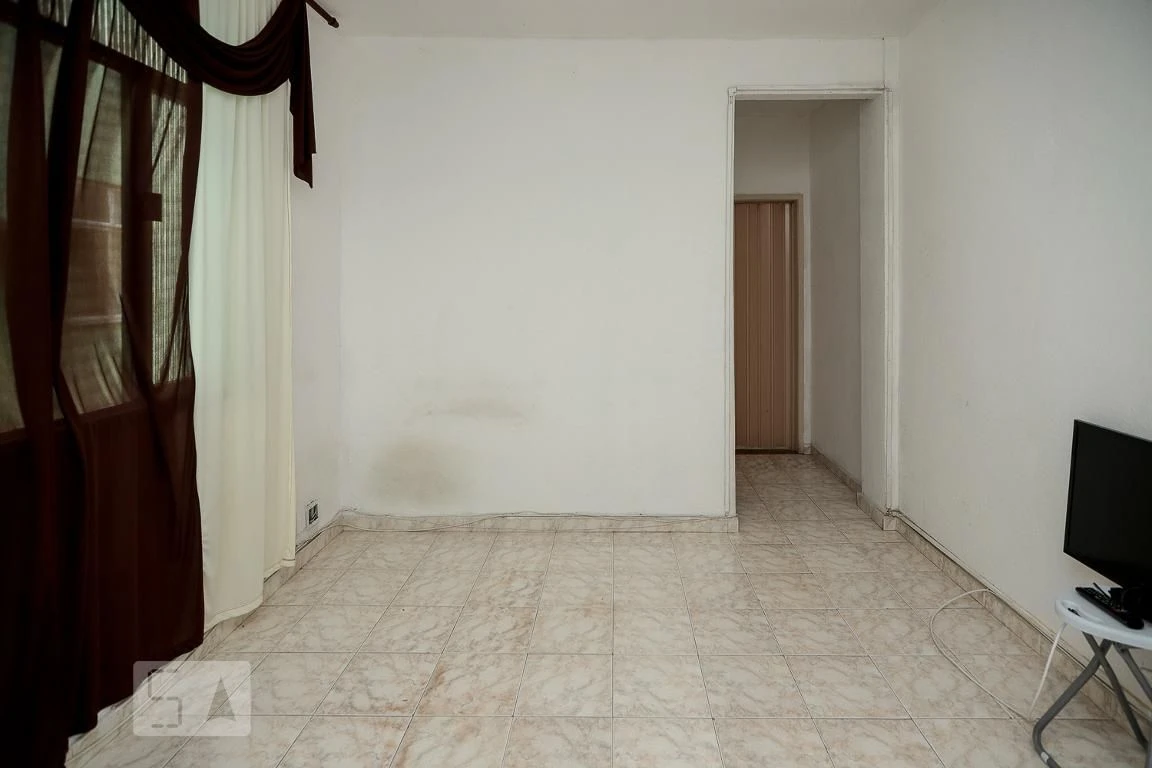 1-bedroom unfurnished apartment with parking and laundry — photo 12
