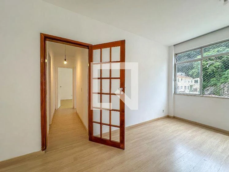 2-bedroom apartment with a mountain view — photo 33