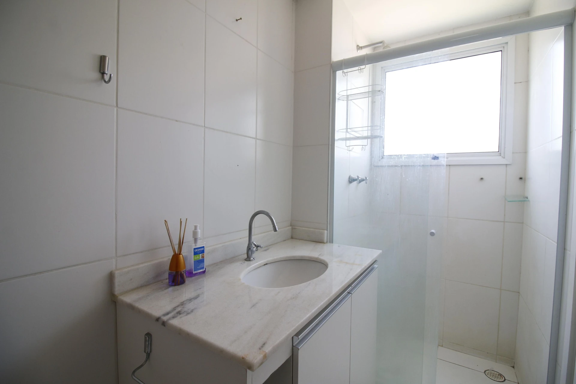 3-bedroom apartment in a building with a gym — photo 25