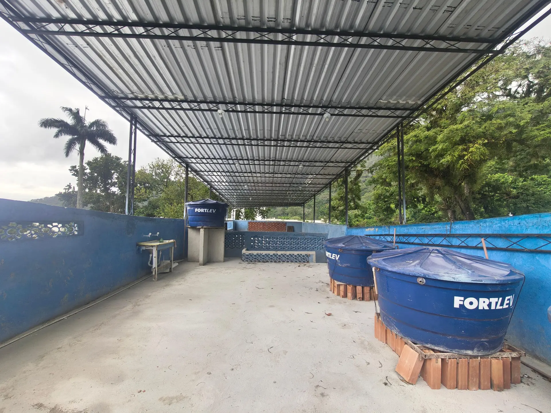 Apartamento com 2 quartos e varanda vista para as montanhas — photo 23