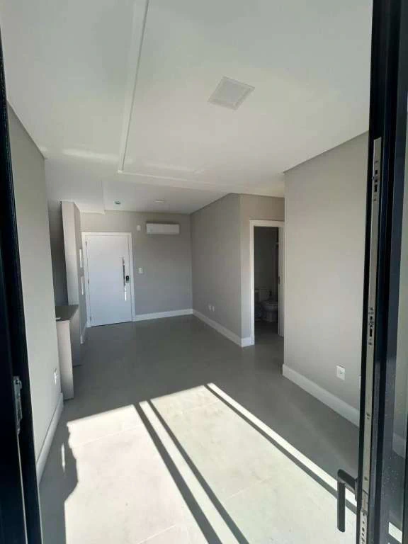 Unfurnished apartment with 2 bedrooms and gas stove — photo 4
