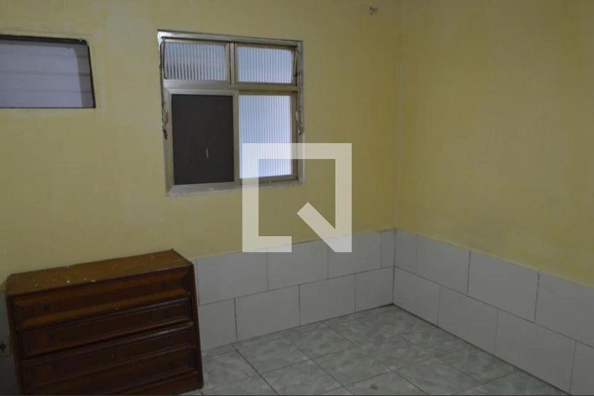 Apartamento de 1 dormitorio con cocina separada y ducha eléctrica — photo 5