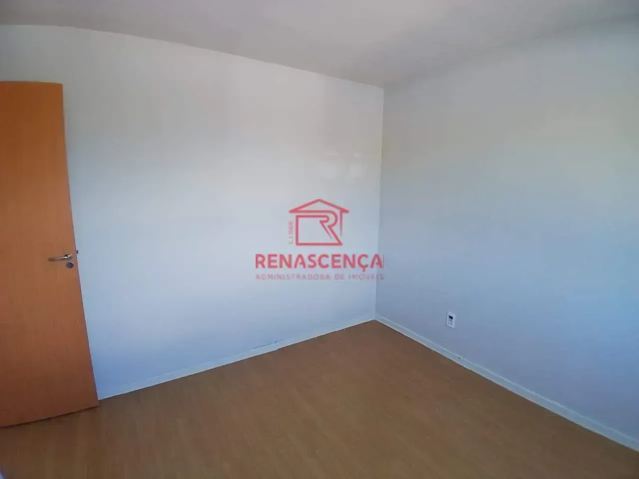 Unfurnished 2-bedroom apartment with parking spot — photo 5