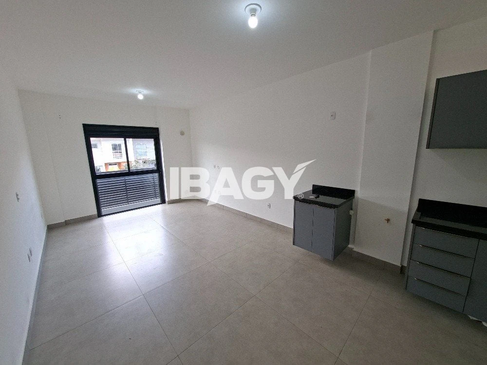 46 m² unfurnished studio with 1 bedroom and parking