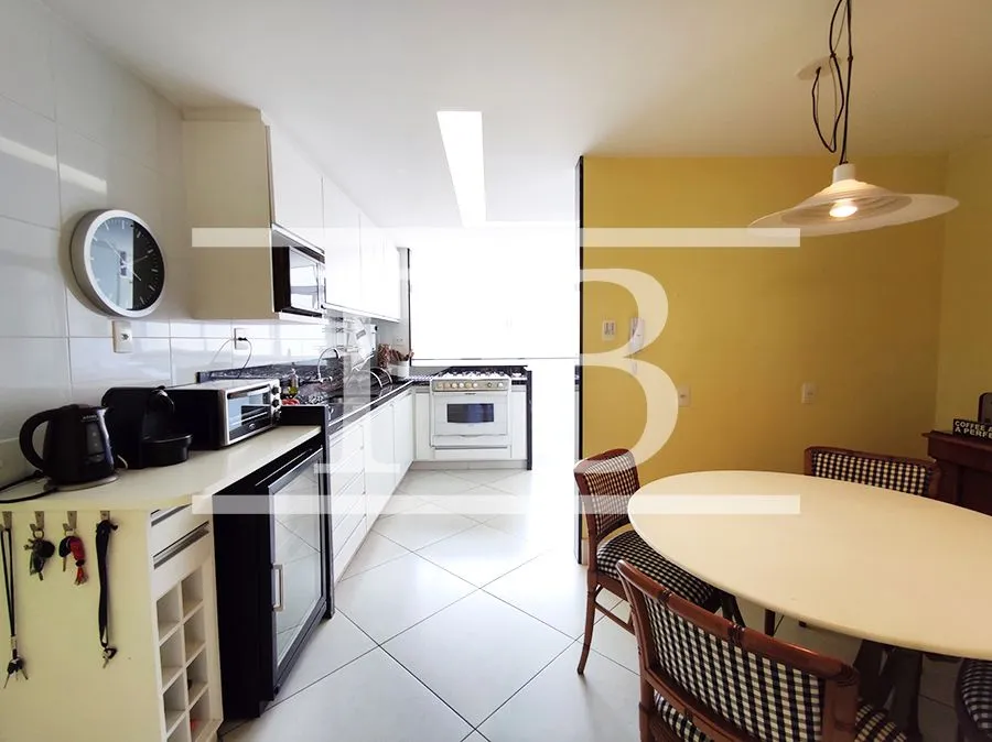 Apartamento amueblado 230 m² con 4 dormitorios y 2 plazas — photo 2
