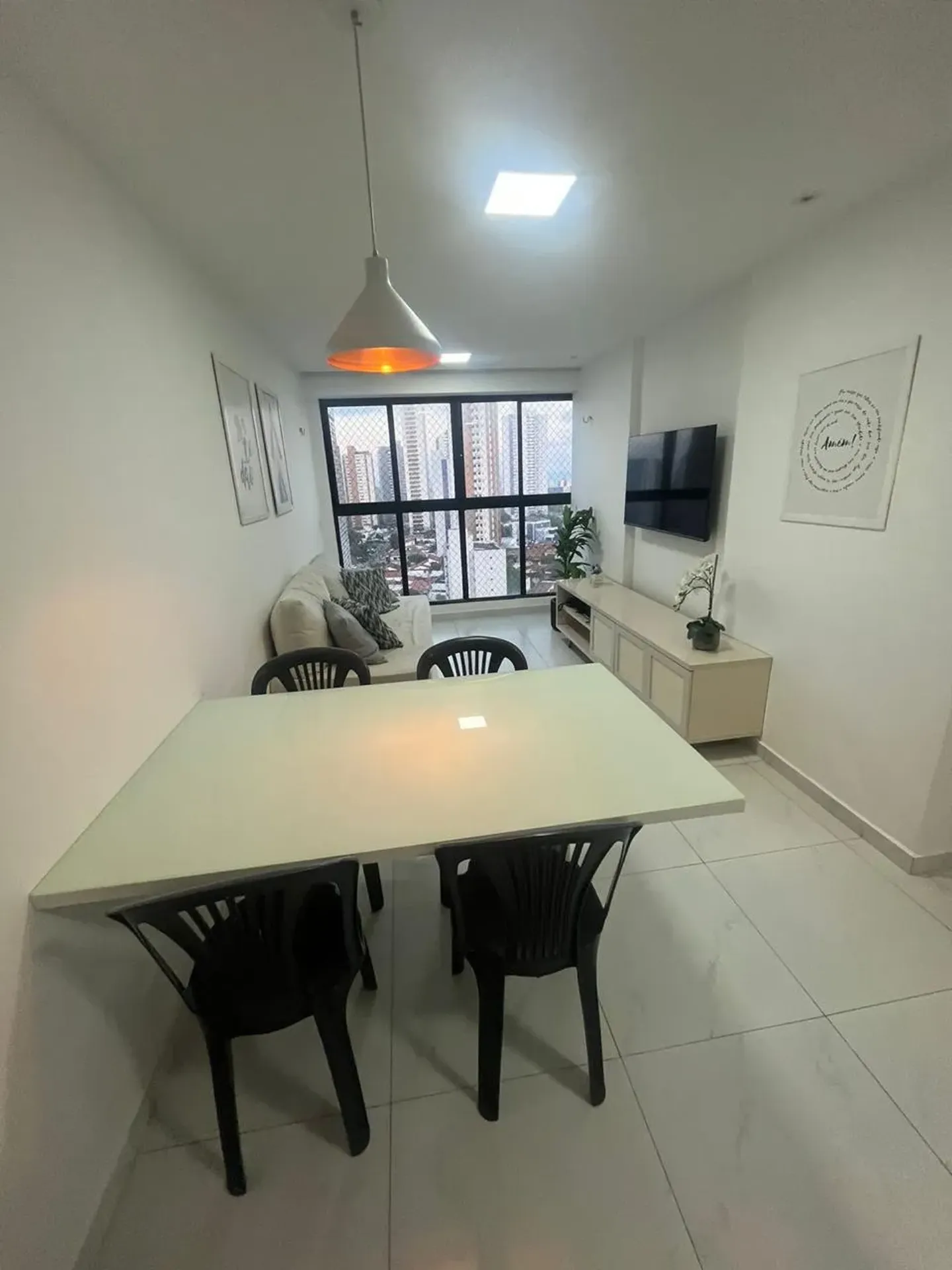 Furnished 1-bedroom apartment with private bathroom — photo 4