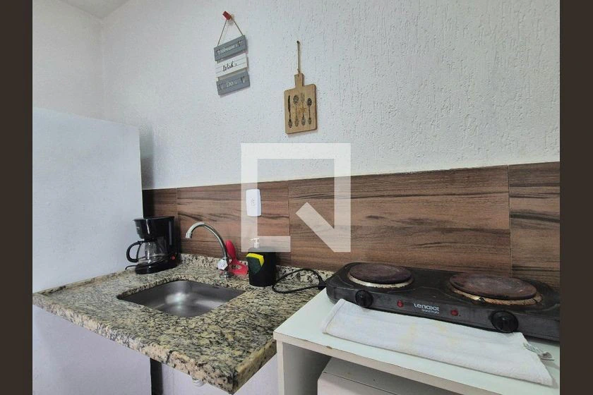 Furnished 30 m² apartment with balcony and 1 bedroom — photo 12