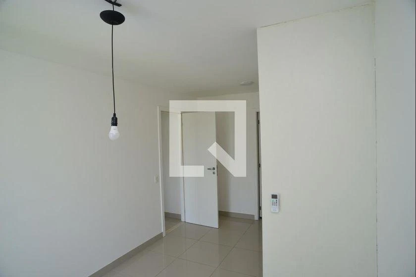 3-bedroom apartment in a building with a gym — photo 10