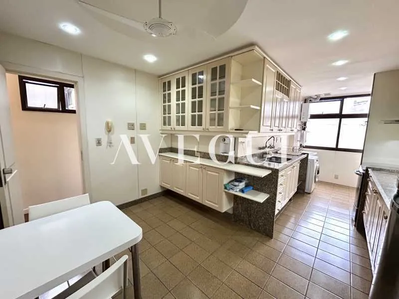 Furnished apartment, 160 m², with a washing machine — photo 14