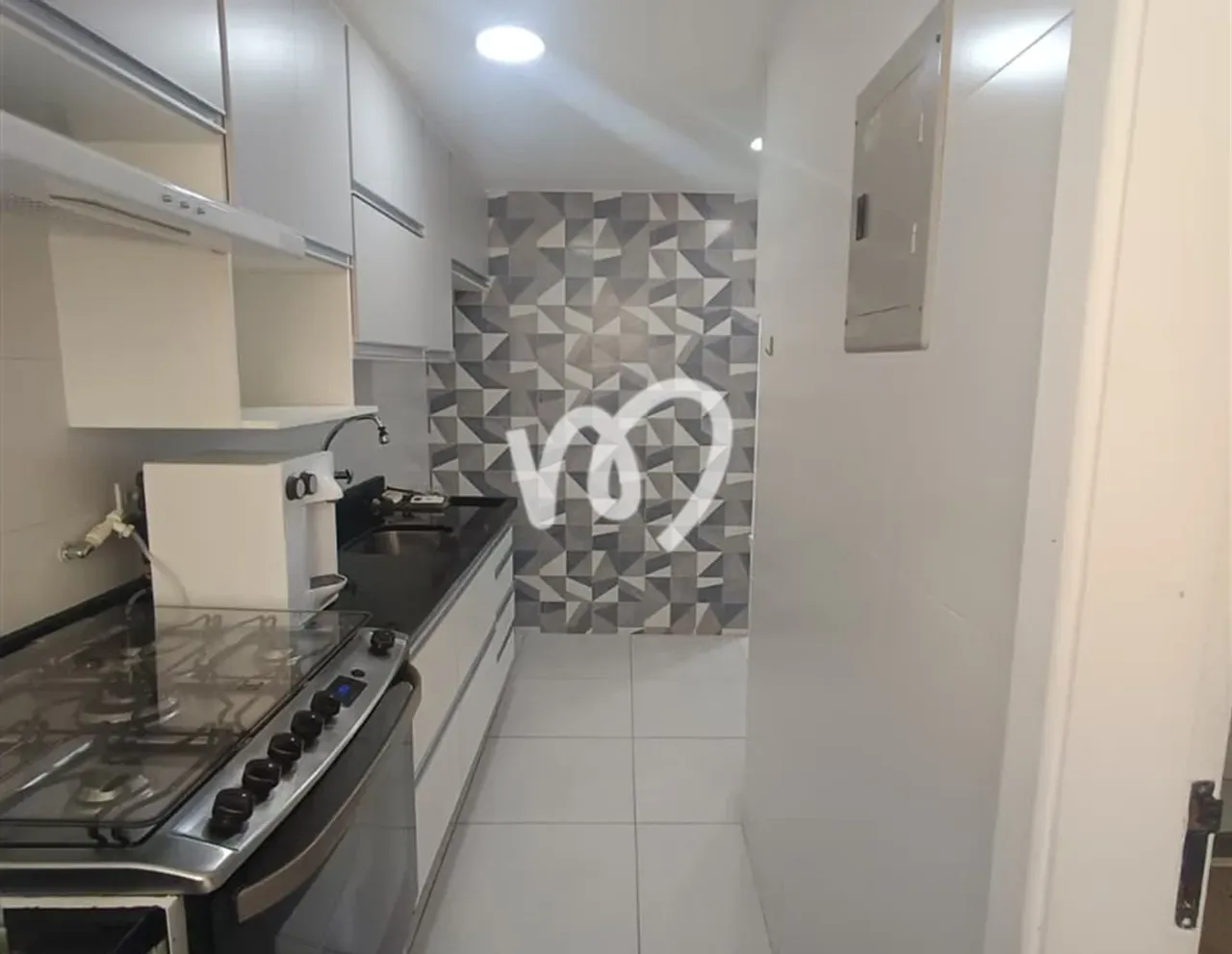 Walk-in closet in a 3-bedroom apartment, 101 m² — photo 3