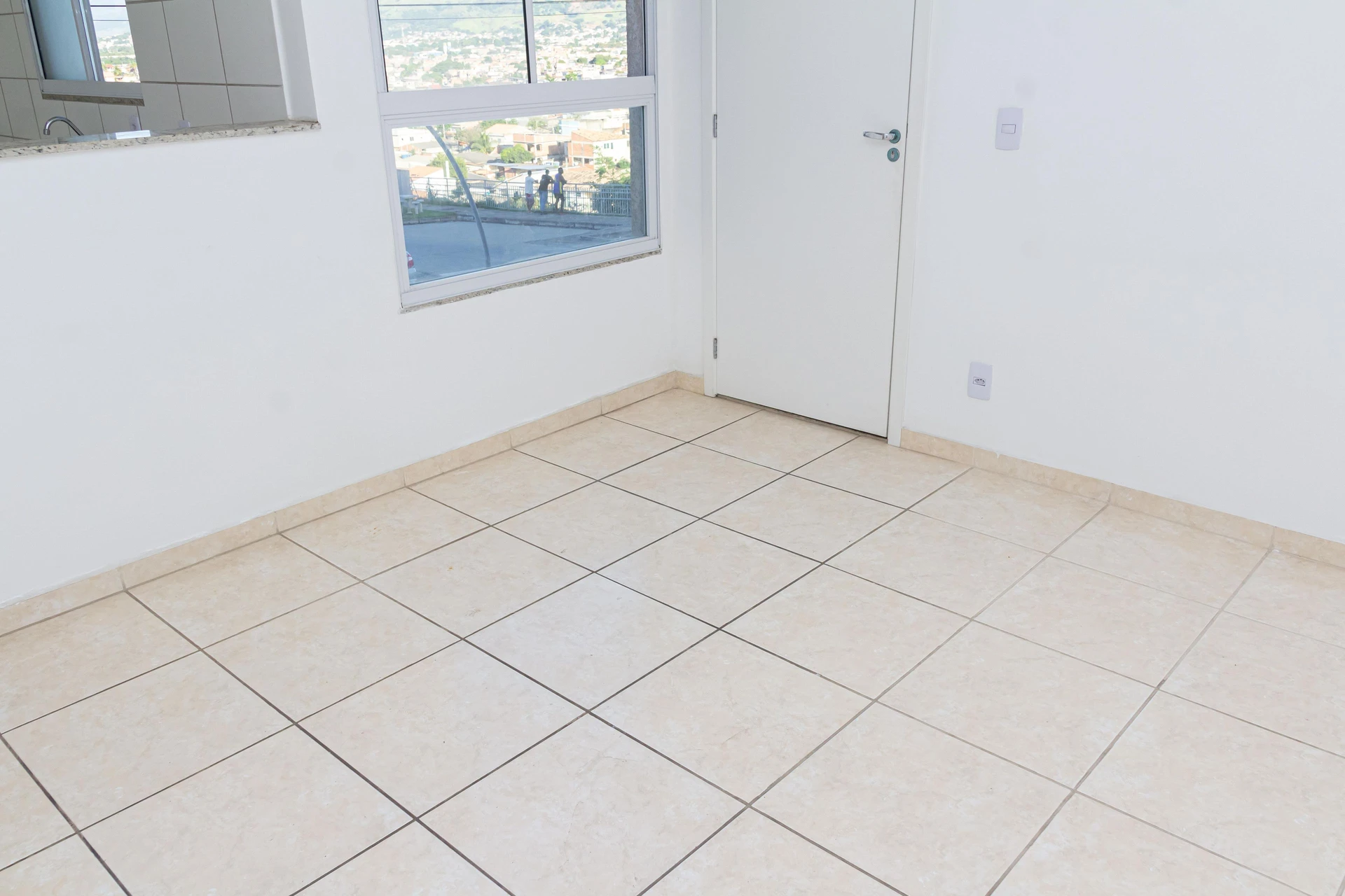2-bedroom apartment with private garden — photo 18