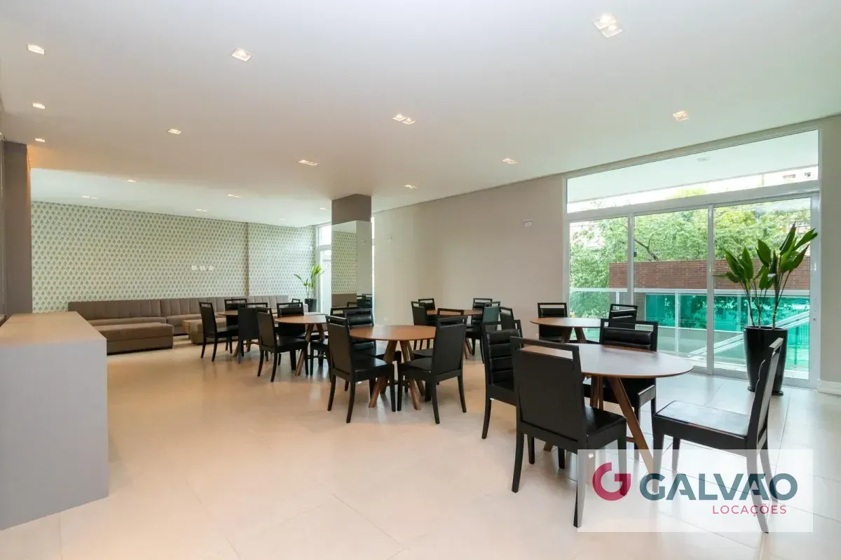 Furnished apartment, 91 m², with floor-to-ceiling windows — photo 37