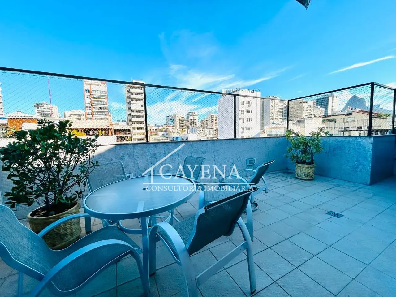 Apartment with 247 m², 3 bedrooms and 4 bathrooms — photo 6