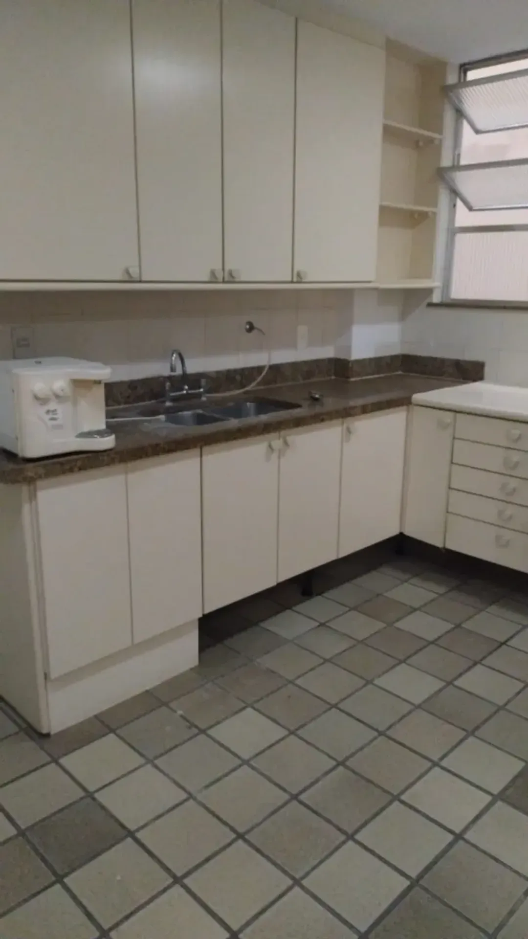 Apartamento de 189 m² com 3 quartos e ar-condicionado — photo 33