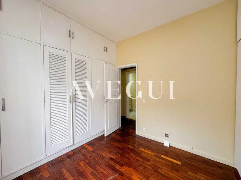 Apartment with 3 bedrooms and 4 bathrooms — photo 20