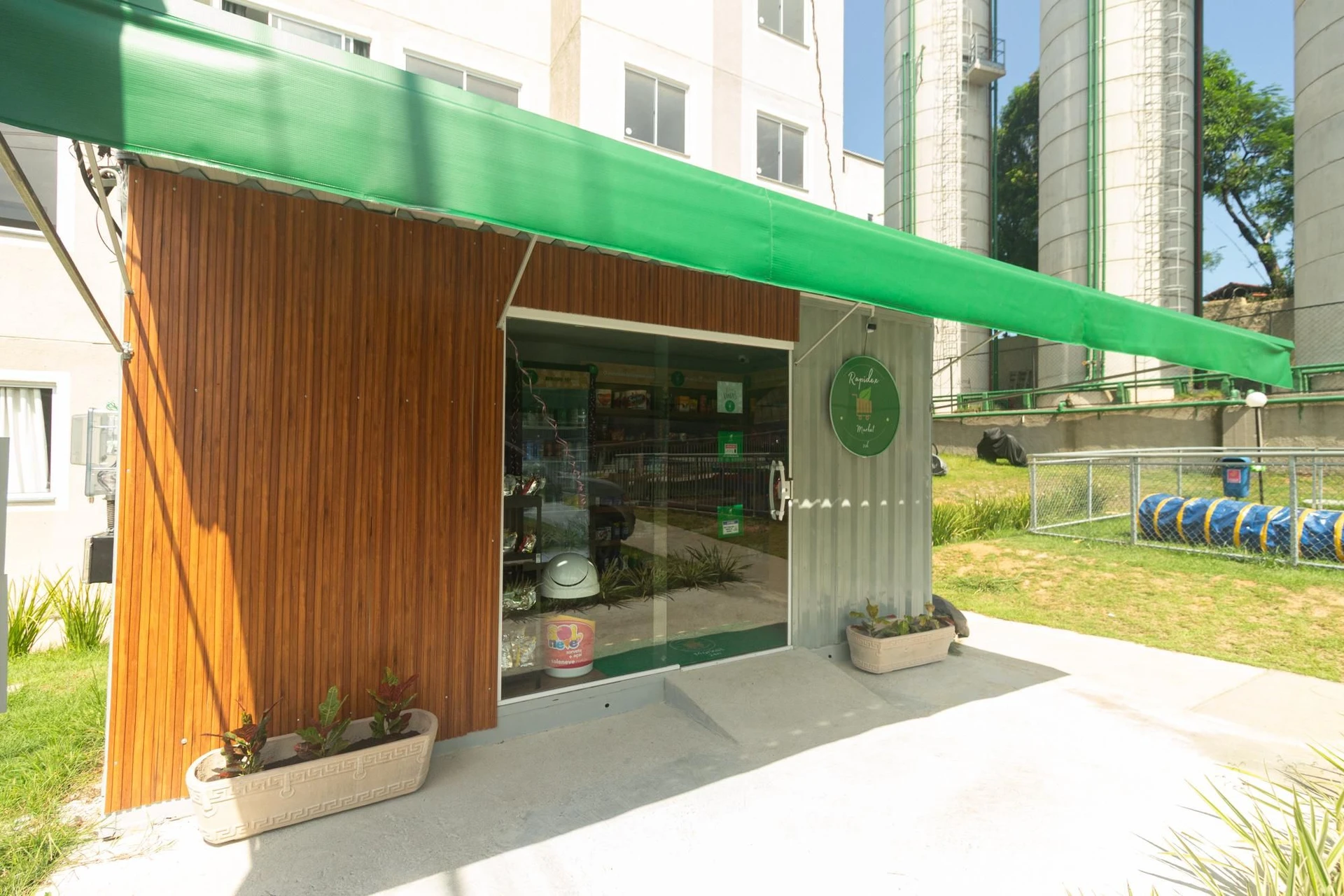 2-bedroom apartment with a home office in Rio de Janeiro — photo 35