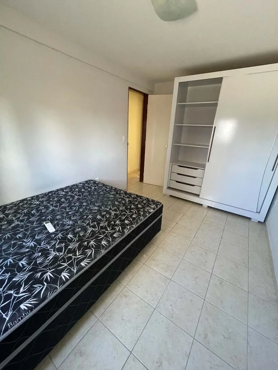 2-bedroom apartment in a building with a gym — photo 6
