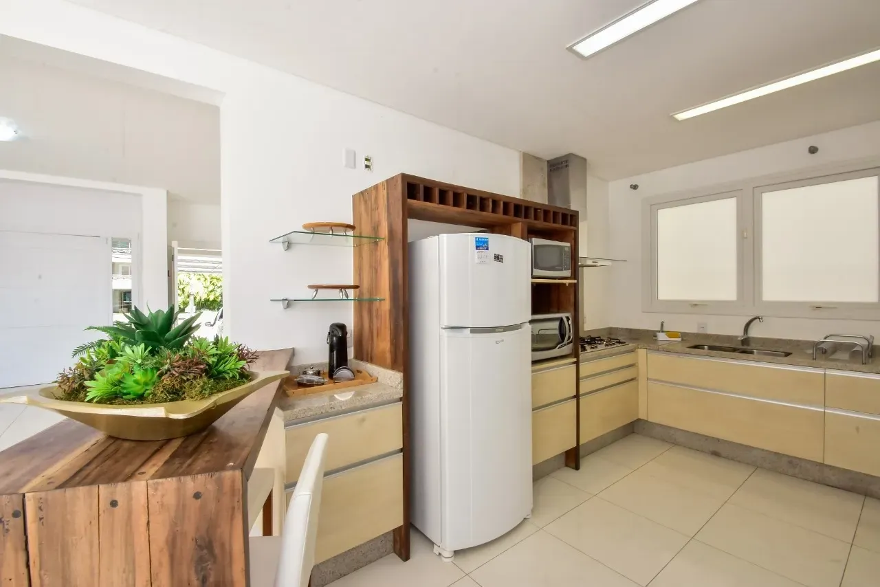 Casa mobiliada com 4 suítes e piscina aberta — photo 24