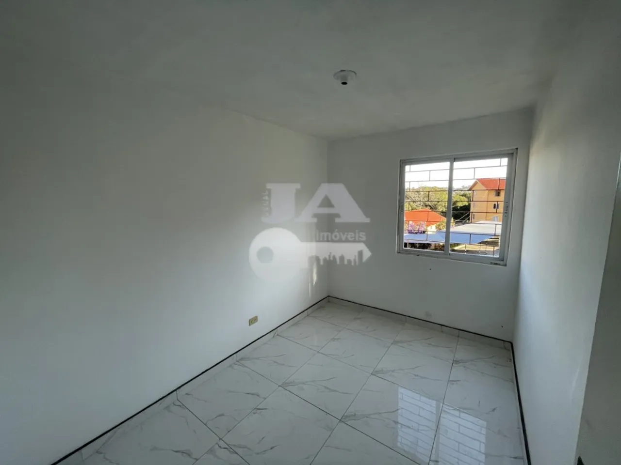 Apartamento de 2 quartos com cozinha separada — photo 3