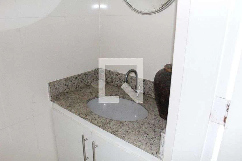 Apartamento de 350 m² com 4 quartos e sacada — photo 6