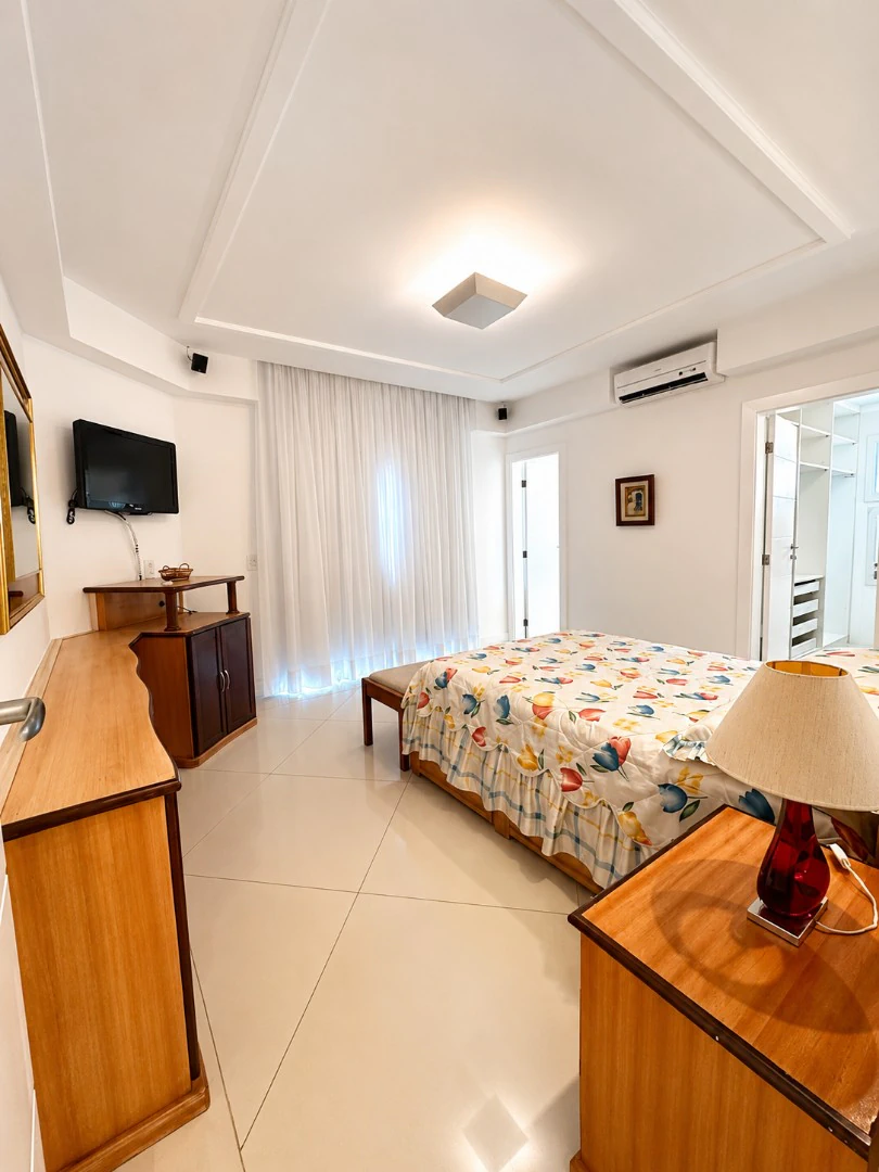 Furnished house with 5 en-suite bedrooms — photo 3