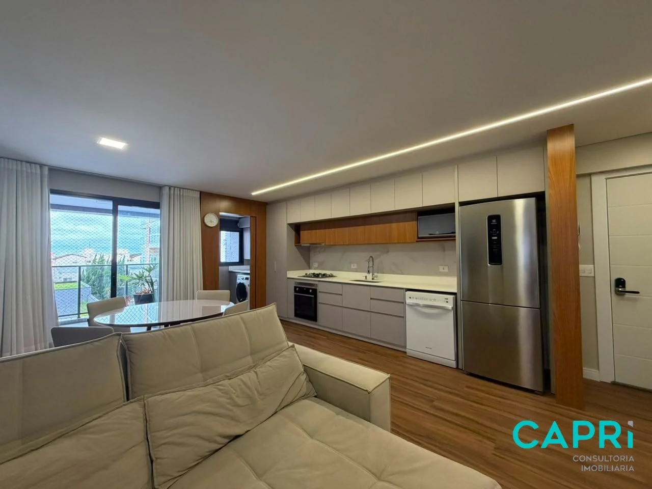 Furnished 3-bedroom apartment with 2 parking spots