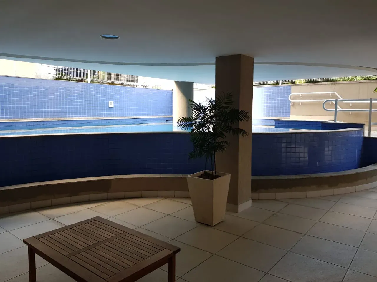Балкон с грилем и 2 спальни: квартира 91 м² — photo 42
