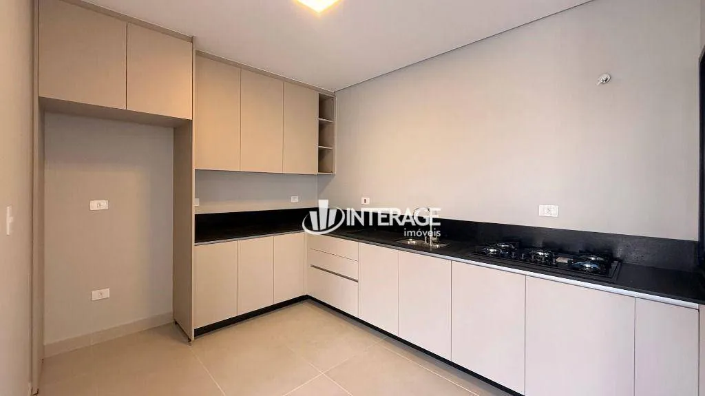 Townhouse with 3 bedrooms, en-suite and private garden — photo 9