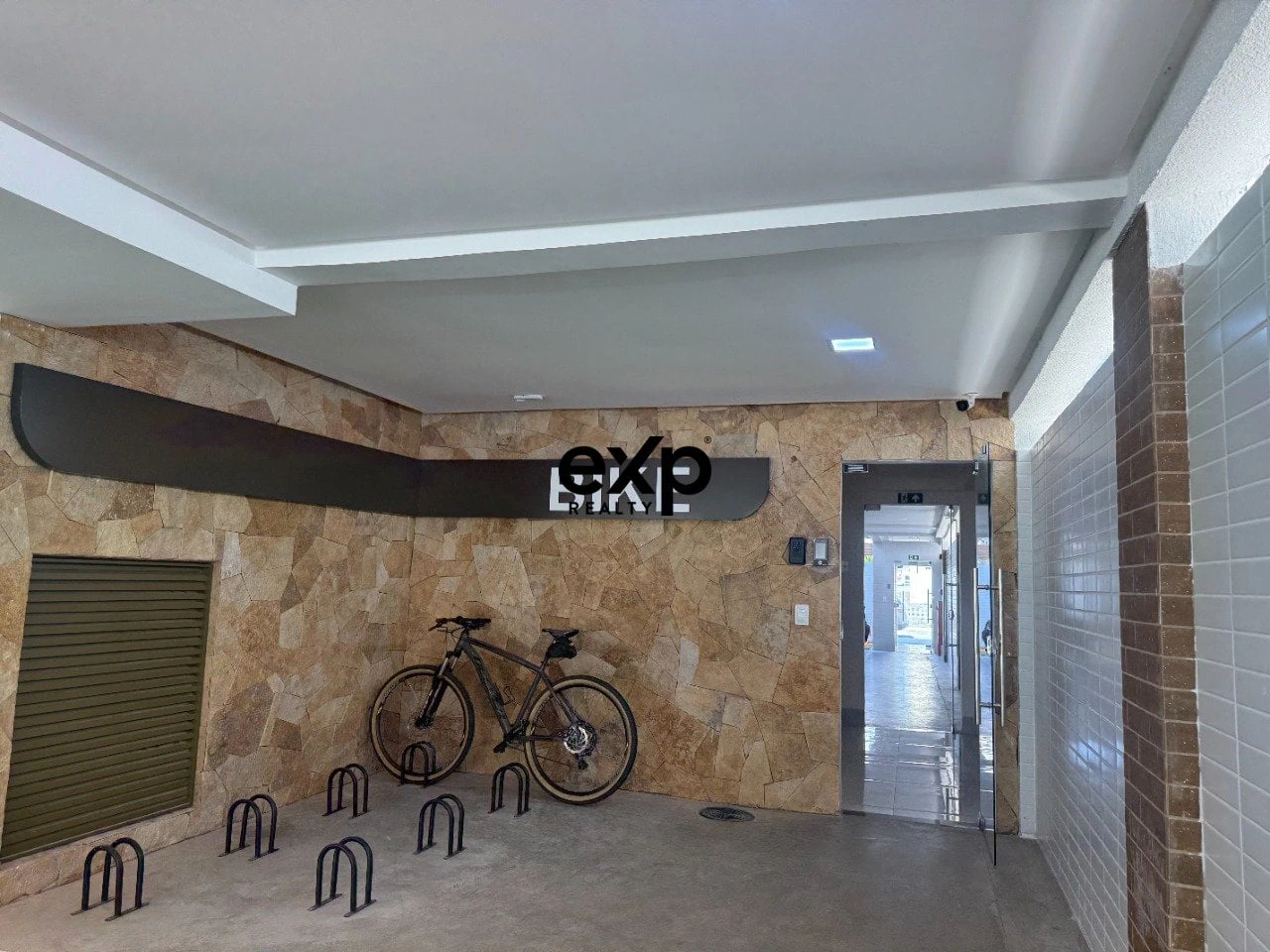 3-bedroom apartment, 2 with their own bathrooms, 76 m² — photo 17