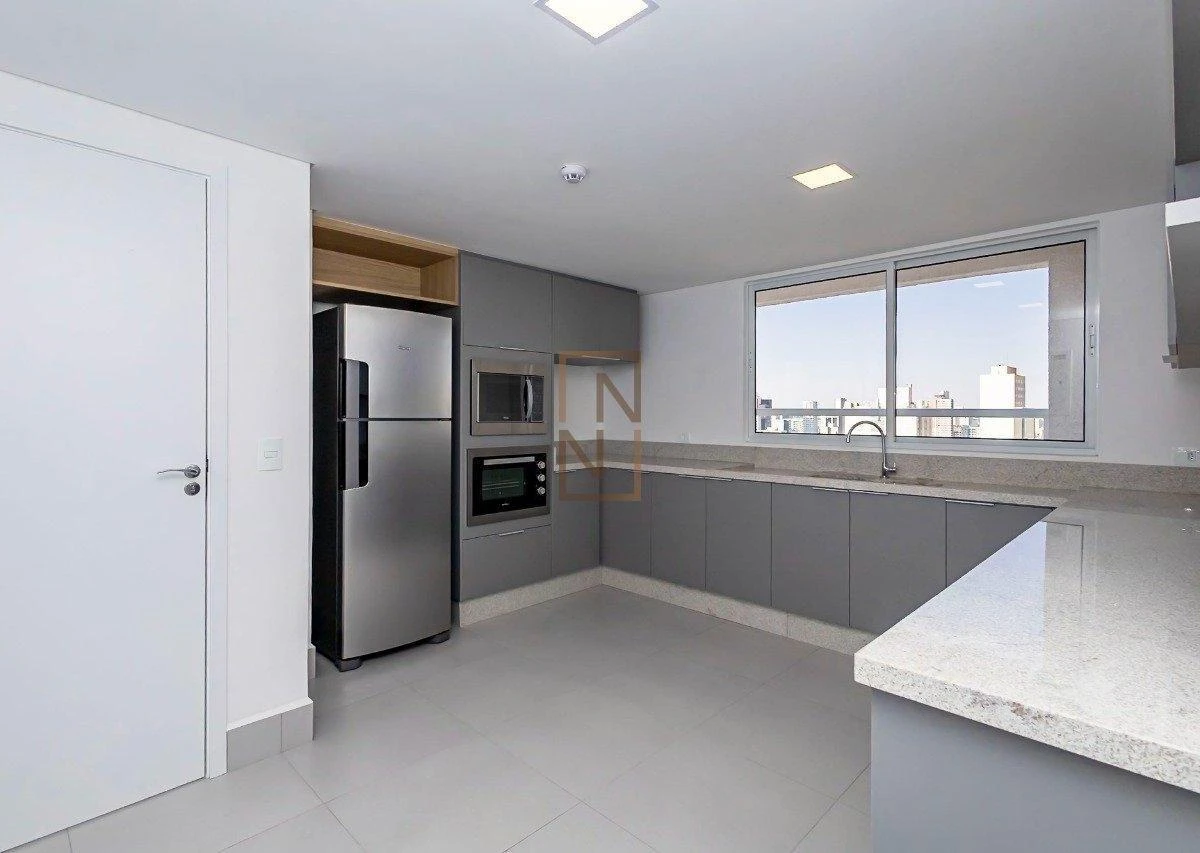 One-bedroom apartment in a building with a coworking space — photo 22