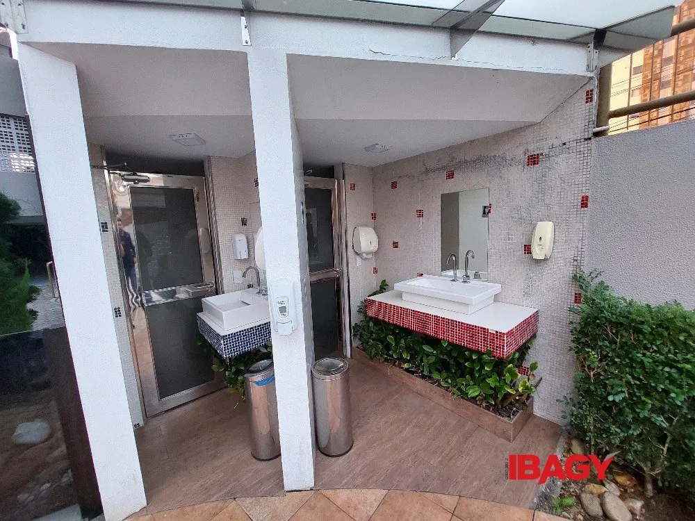 Furnished 3-bedroom apartment with integrated kitchen — photo 56