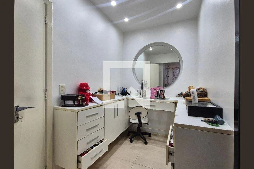 House for rent with 4 bedrooms and a glass balcony — photo 28