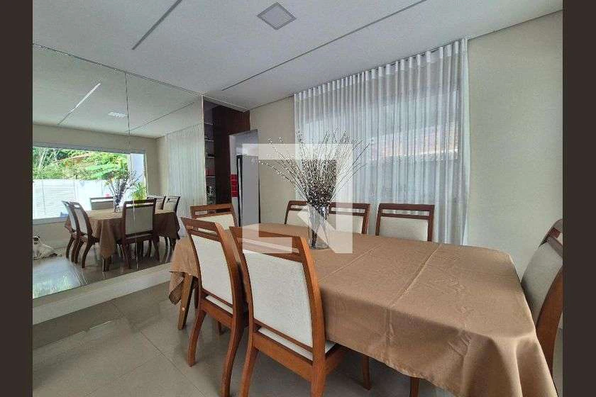 420 m² house with 4 en-suite bedrooms and private garden — photo 6