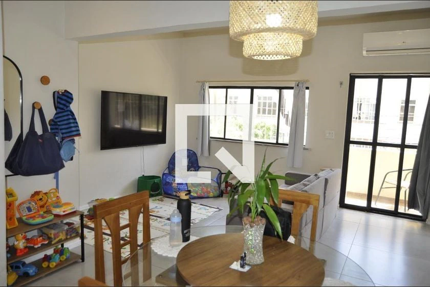Furnished apartment with a separate kitchen and 2 bedrooms
