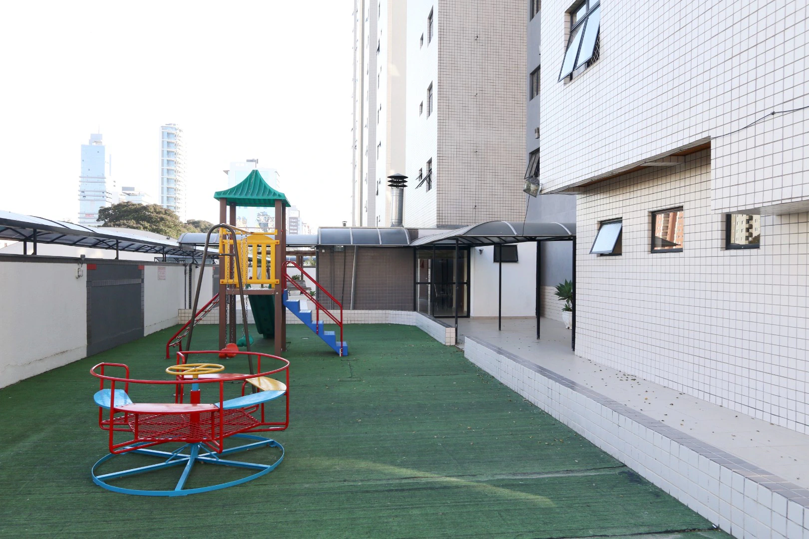 161 m² apartment with 3 bedrooms balcony private BBQ — photo 4