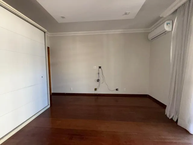 Apartamento com 4 quartos e 5 banheiros e sacada — photo 10