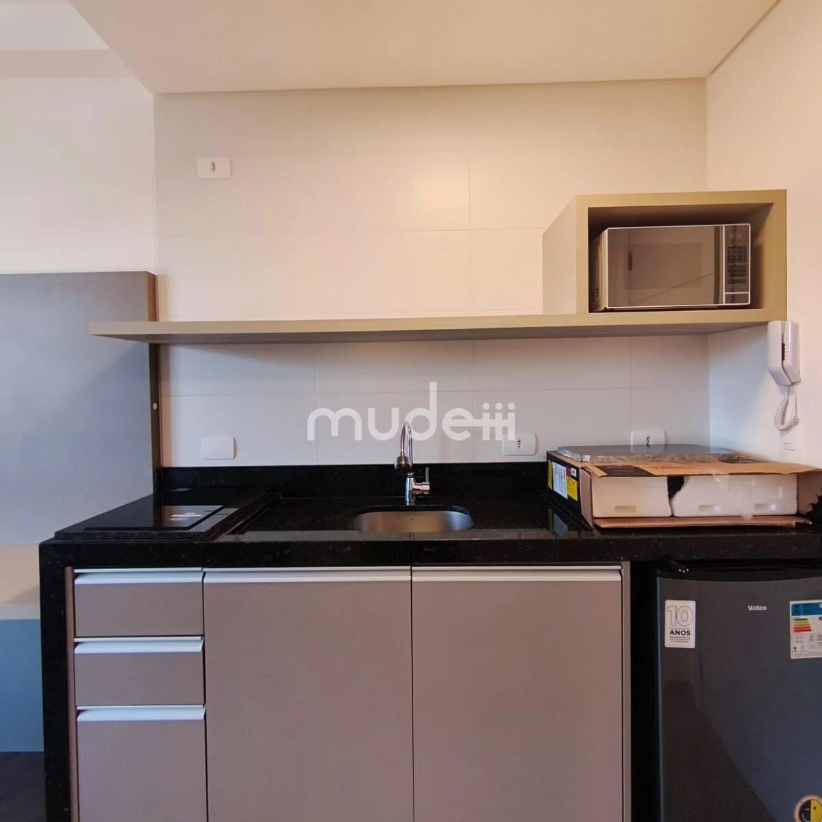 1-bedroom studio with no parking, 32 m² and 1 bath — photo 4