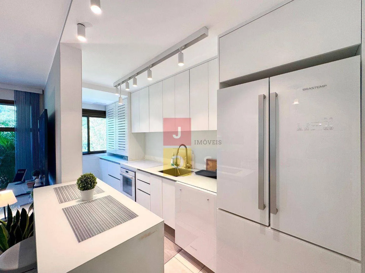 160 m² penthouse with 3 bedrooms and 2 en-suites — photo 29